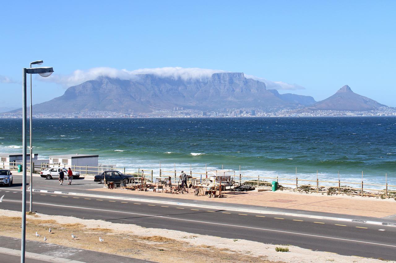 Cap Du Mont Cape Town Apartment Bloubergstrand Bagian luar foto