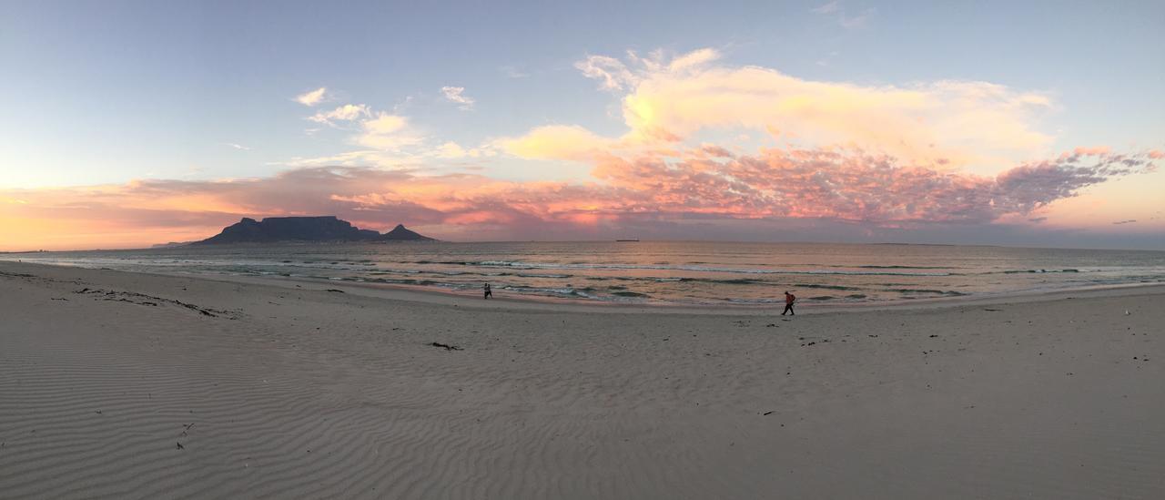 Cap Du Mont Cape Town Apartment Bloubergstrand Bagian luar foto