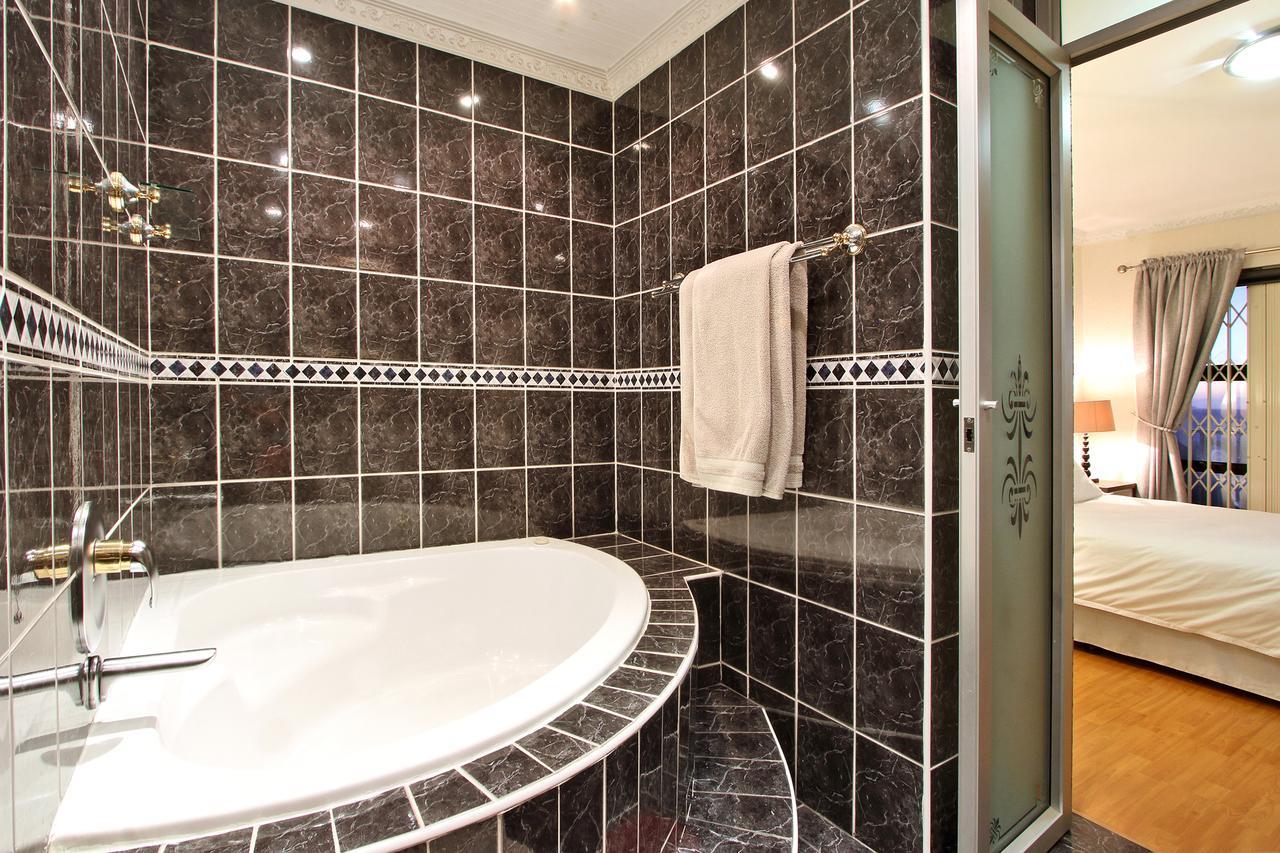 Cap Du Mont Cape Town Apartment Bloubergstrand Bagian luar foto